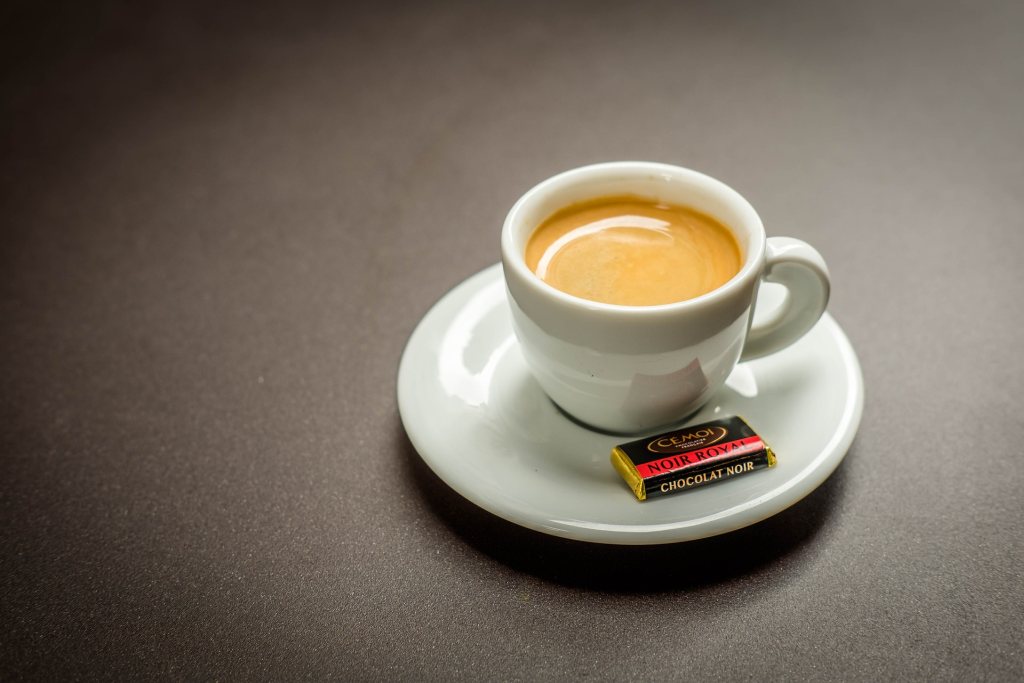 Eine Tasse Espresso.